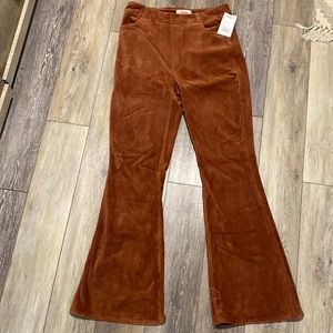 Wrangler stretch Corduroy flares. Size large NWT